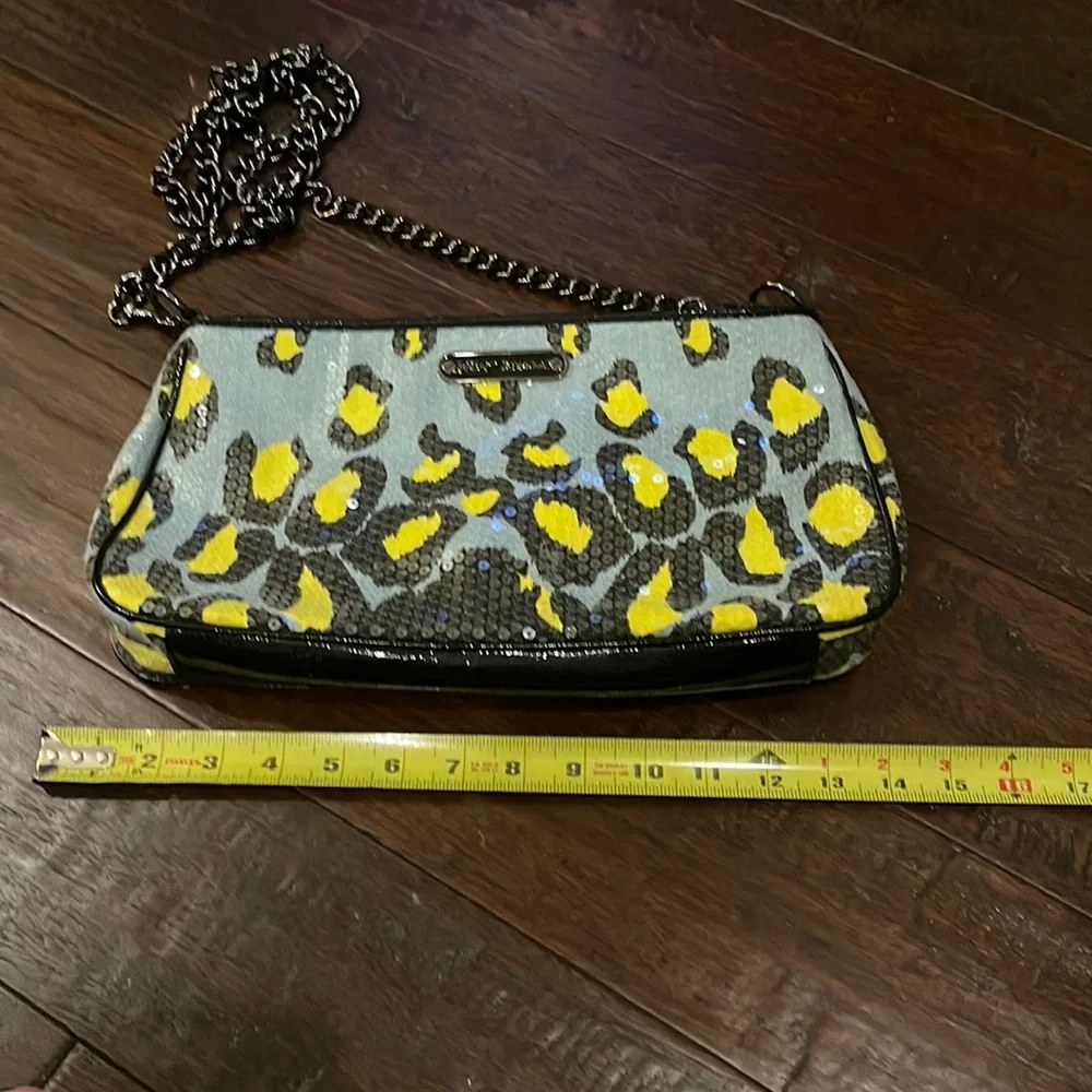 Gorgeous Betsey Johnson Sky Blue / Pale Yellow Sequined Bag - Picture 10 of 12
